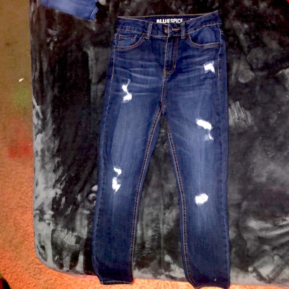 Blue spice jeans there high waist ankle and vintage recycled and it’s a size 3